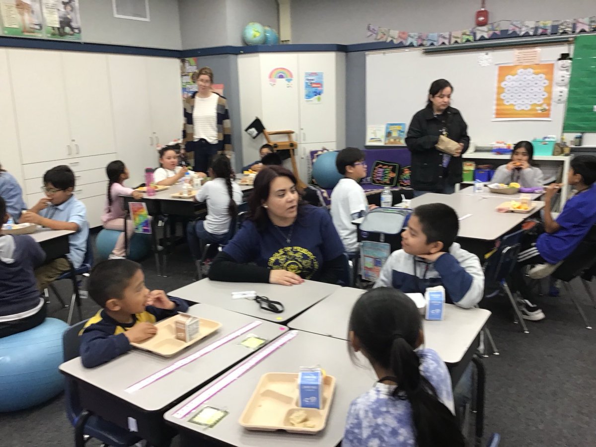 Laura Hernandez tweet media