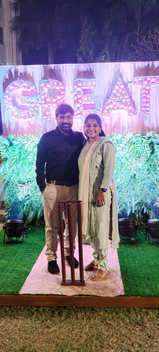 Ahead of the IND vs. ENG match, #Cheveners rocked at the pre-match reception. That was a wonderful event yesterday night with high spirit. Thanks <a href="/UKinHyderabad/">Gareth Wynn Owen</a> <a href="/nalrag/">Nalini నళిని نليني நளினி नलिनी</a> for an amazing event..!! 🤩
#LoveCricket #INDvsENG #Test