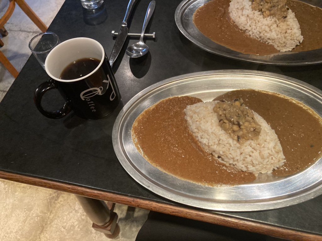nenegoon's tweet photo. カレーの写真が4枚たまりました🍛
①お茶とてつびんengawa
②八まめ
③喫茶ひまわり
④ポンコツ珈琲 https://t.co/aHMtLgOIHk
