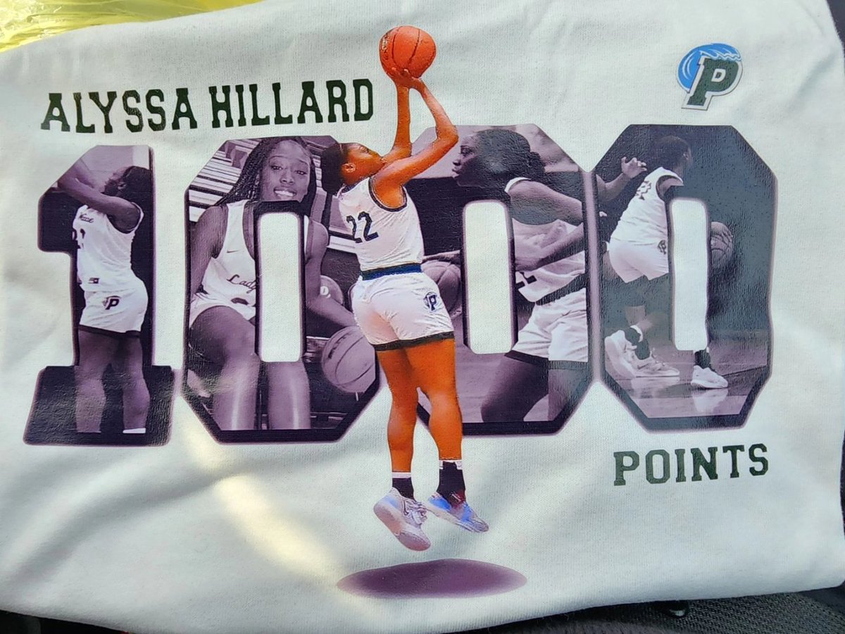 __alyssa22_'s tweet photo. I had no clue how many pts I needed. My parents & coaches kept this a secret.... I'm truly Grateful & Blessed to have teammates, coaches & trainers that put me in situations to score the ball and or assist the team in winning! #TheJourneyContinues #StillMoreToDo #ILoveTheGrind https://t.co/OkUnZPLzjt