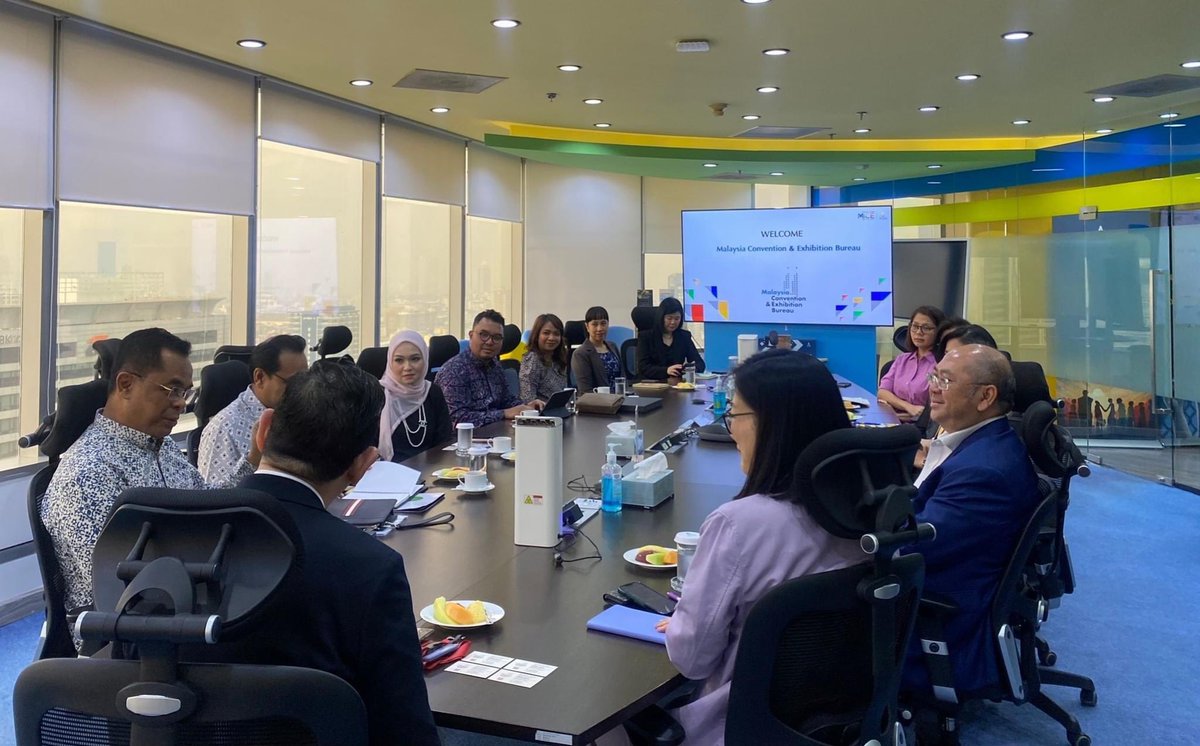 TCEBConventions's tweet photo. TCEB Welcomes Malaysia Convention & Exhibition Bureau (MyCEB) Visit in Bangkok๐ฒ๐พ๐น๐ญโจ
#BusinessEventsThailand #ThailandConventions #MICEIndustry #TCEB #MyCEB #BusinessEventsCommunity https://t.co/G4Njijznkn