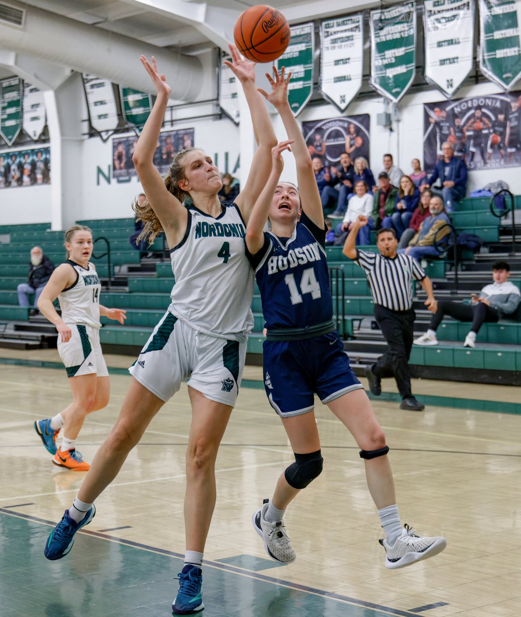 Ken Klemencic (@kmklemencic) on Twitter photo Hudson Girls Basketball earns a hard fought 47-37 win over the Lady Knights of Nordonia. Pics from tonight's game can be seen @ flickr.com/photos/klemenc…
<a href="/hudwbb/">Hudson Girls Basketball</a> @NordoniaGB <a href="/NHSAthletics1/">NHS Athletics</a> <a href="/SuburbanLgOH/">Suburban League</a> Hudson Girls Basketball earns a hard fought 47-37 win over the Lady Knights of Nordonia. Pics from tonight's game can be seen @ flickr.com/photos/klemenc…
<a href="/hudwbb/">Hudson Girls Basketball</a> @NordoniaGB <a href="/NHSAthletics1/">NHS Athletics</a> <a href="/SuburbanLgOH/">Suburban League</a>