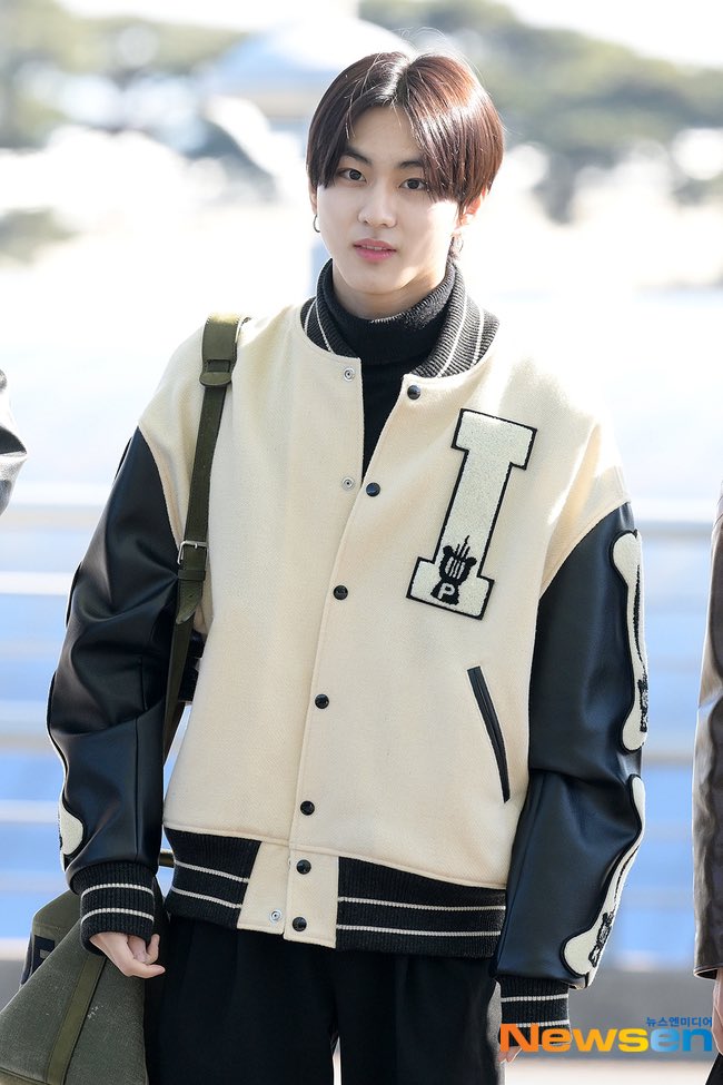 enhypenupdates's tweet photo. [AIRPORT] 240125

JUNGWON at Incheon Airport on their way to Macau | Press Photo (1)

@ENHYPEN_members @ENHYPEN #ENHYPEN #엔하이픈 #JUNGWON #정원 https://t.co/TMqmVeqoty