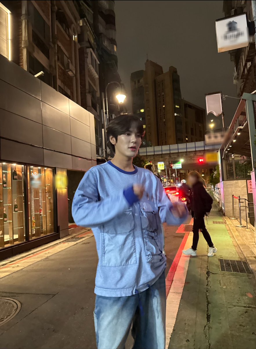 hwani_archive's tweet photo. 240125 버블 프로필, 대화 배경 업데이트
#이환희 #LEEHWANHEE https://t.co/QTYdIlYrH5