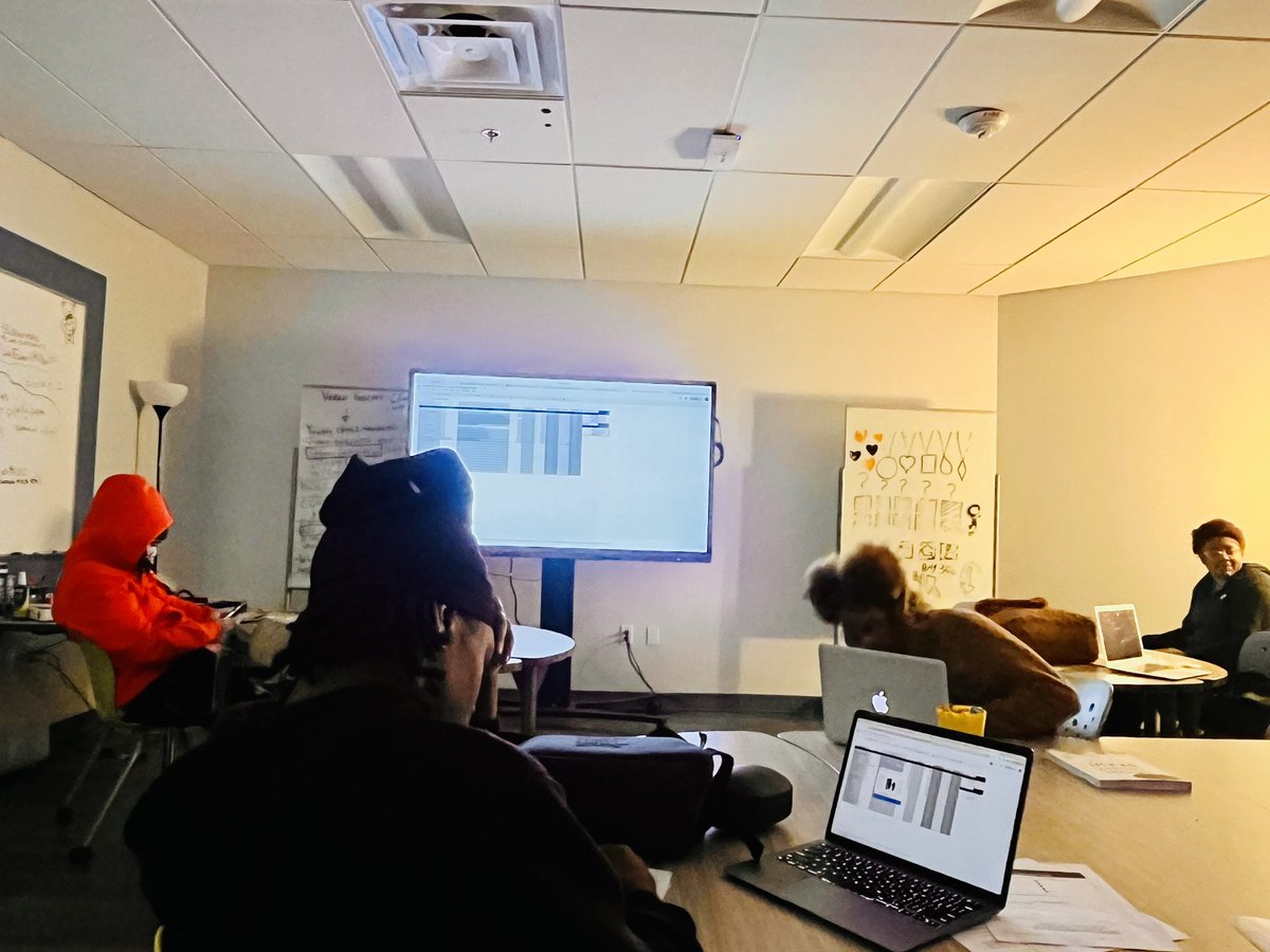HMC1_RWLC's tweet image. 💼 Who knew budgets could be thrilling? Listening to CORE students about budgets become exciting as students discuss the nitty-gritty details, turning balance sheets into a playful debate for client projects! 💬📊 #FinancialFun #StudentDebates @HMC1Proud