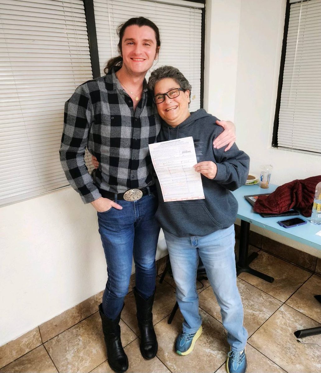 MerissaCaldwell's tweet photo. 💐BIG @SCOTTPRESLER NEWS 🥂

OH MY GOSH 😍😍😍

SHE SAID YES💞💍 🗳️

+1 Arizona https://t.co/RjMSUkyJVk