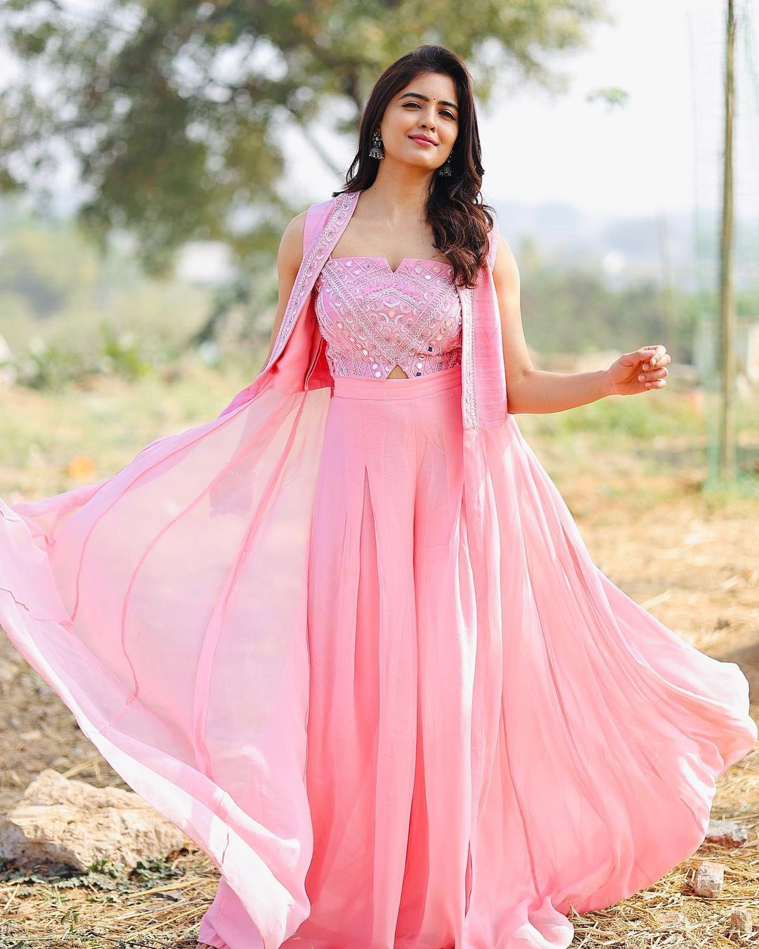 GEqZkrHbEAAunQH?format=jpg&name=large