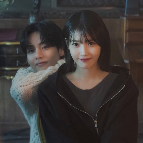 folklore and reputation 🥲🥲🥲