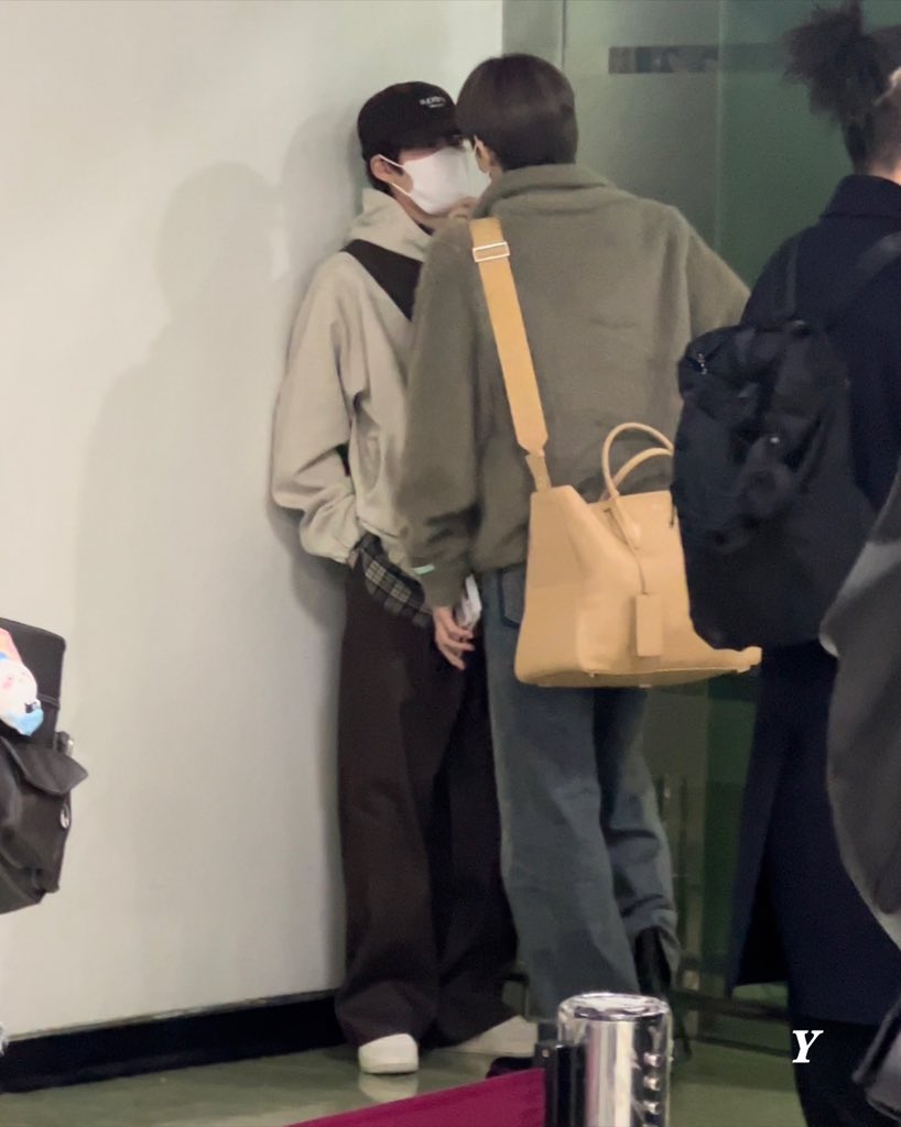 RII_zh's tweet photo. 나이구도어디서봤어 https://t.co/5IQyg37lOR