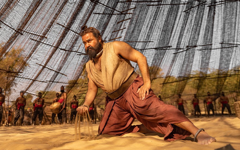 #MalaikottaiVaaliban - One Word Review: SUPREME 
#Mohanlal thrives within the World crafted by LJP. A Movie which is rich in Visuals and Bgm. The Complete Actor nailed it again🔥👏🏻. #LJP rules once again with his own unique style of making👏🏻🔥 (1/2)
#Review #Lalettan #Vaaliban