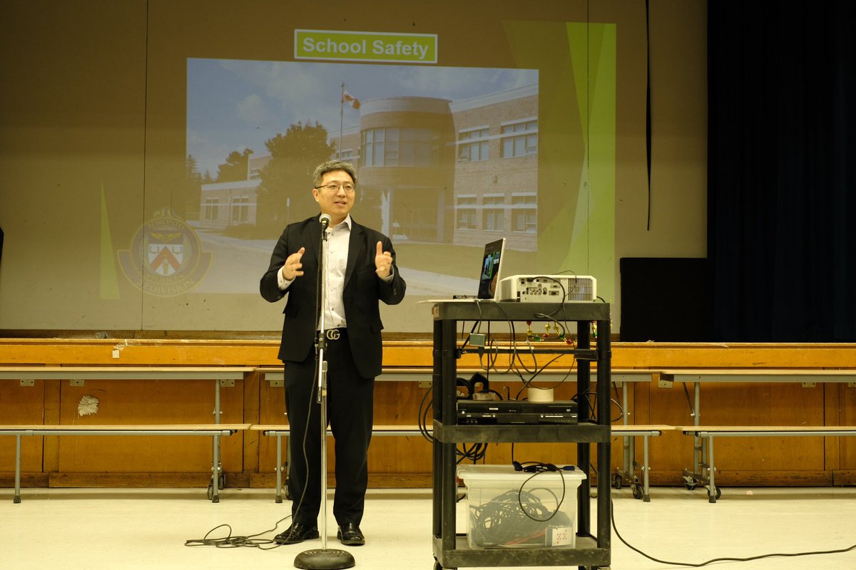 DrPeiTO's tweet photo. Thank you to the 100 students and parents, who attended my Ward Forum on School and Community Safety. Thank you to MP @AliEhsassi & reps from Minister @StanChoMPP & Councilor @LilyCheng & #32Division, and lets work together to make Willowdale a safe and welcoming community. https://t.co/vugAhcvwZK