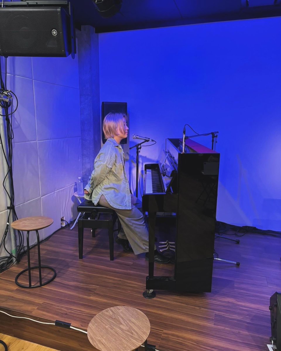 TsudaMia's tweet image. 本番前のサウンドチェック中の風景。
MIA
#dycube