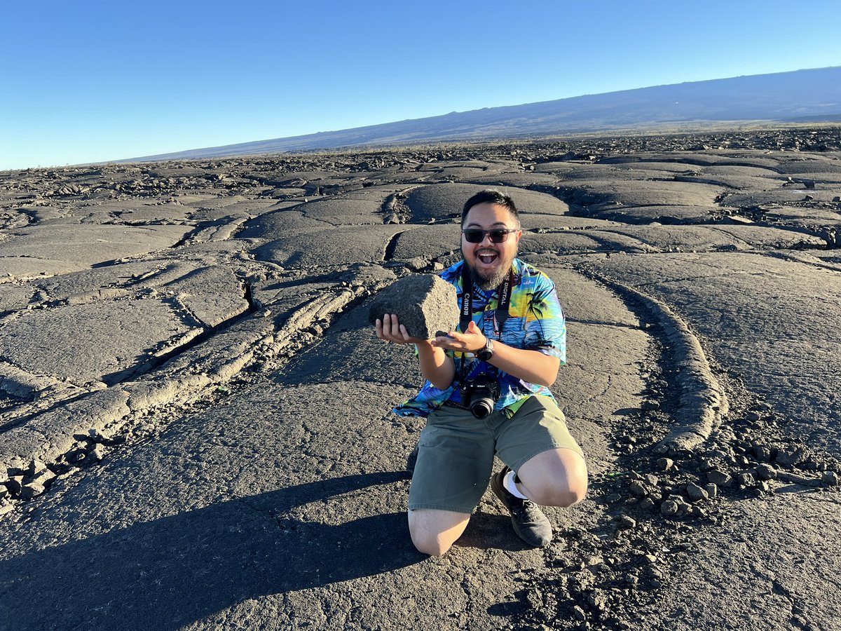 54stormywill54's tweet image. Got to see a lava desert for the first time in person! This was between Mauna Loa and Mauna Kea volcanoes just off the highway. Awesome stuff! (1-24-2024) #BigIsland #lavaDesert #lavaFlow #MaunaLoa #MaunaKea #Hawaii #HawaiiVolcanoes #lava #HawaiiLava