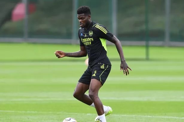 AllroundArsenal's tweet photo. 🎙️Thomas Partey:

"I am happy to be back. I am ready to help the team win the Premier League and Champions League this season. I also want to thank the fans for their support during my Rehab." https://t.co/e9hhGkdMEY