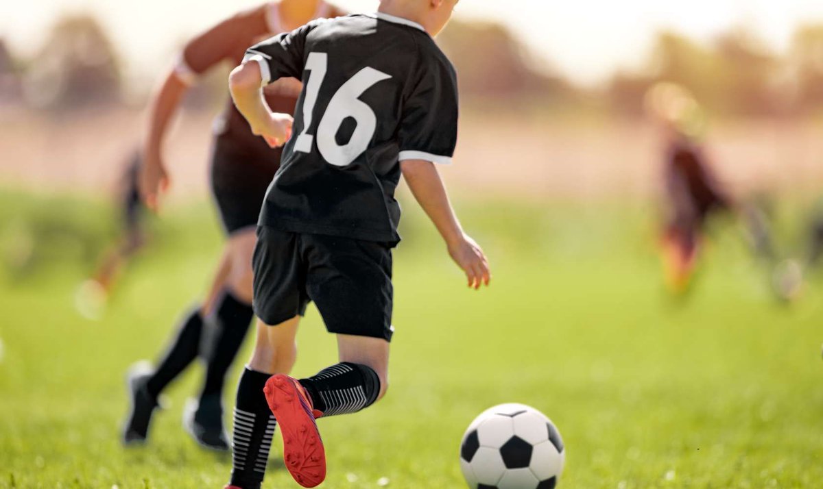 Are you trying to develop a playing model in your team or club?

In this PDP Masterclass, we share some insights on possible models, the pros and cons of developing one and some practical ideas to help with your programme design.
buff.ly/3QPcEmz