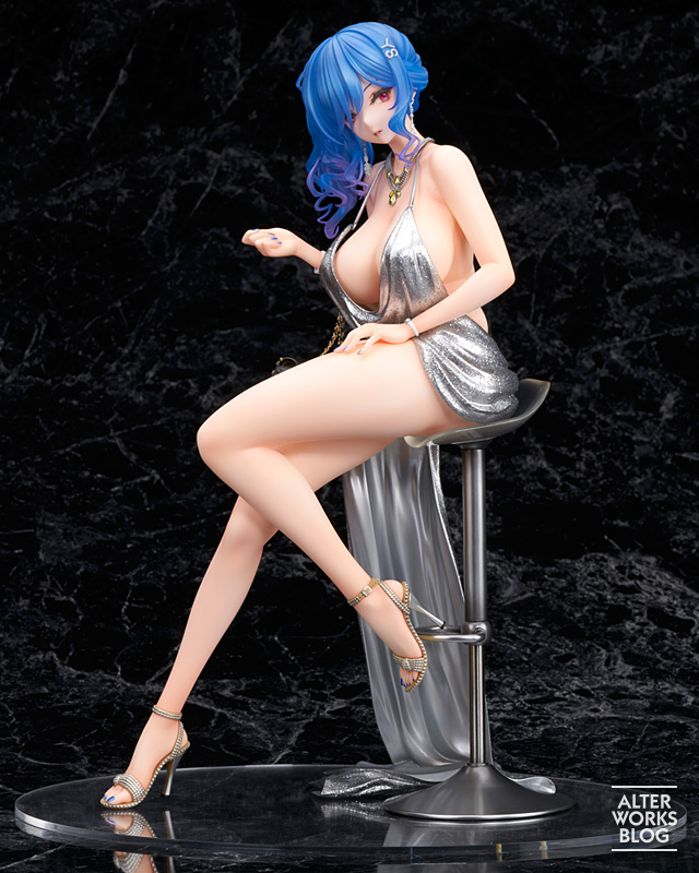 Re: [碧藍] 聖路易斯的晚禮服版要出figure了