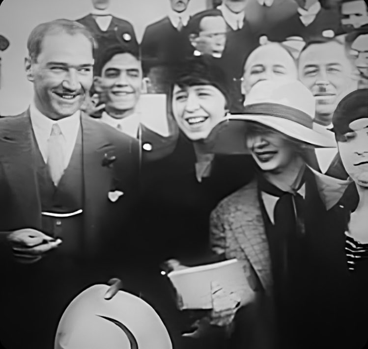 Atatürk Fotoğraf-Video Arşivi 01 (@senses_vedat) on Twitter photo 