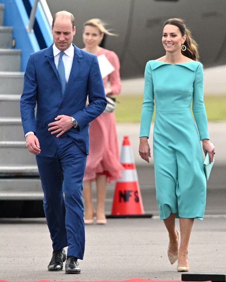 RobinLynnKing2's tweet photo. #PrinceandPrincessofWales  In Belize &amp; Bahamas
So what do you think of her style &amp; colors  on her tour ? https://t.co/3Azj9NbWUF