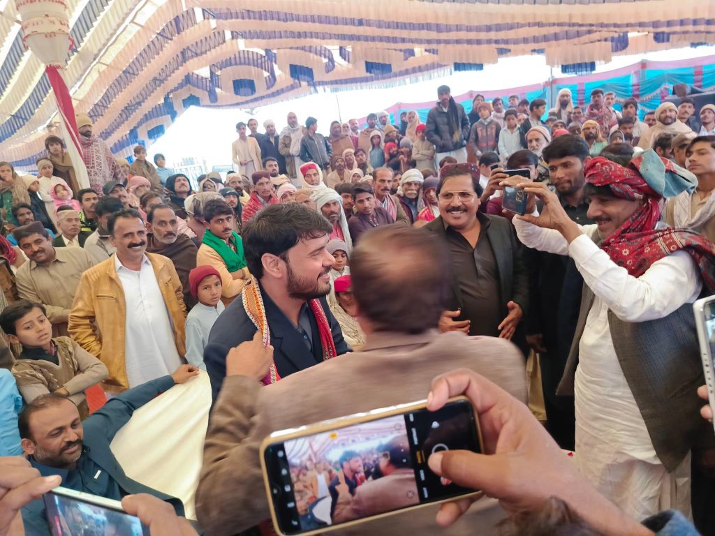 ShujaRajper's tweet photo. Jeay Bhutto https://t.co/LPMNzGJ7vM
