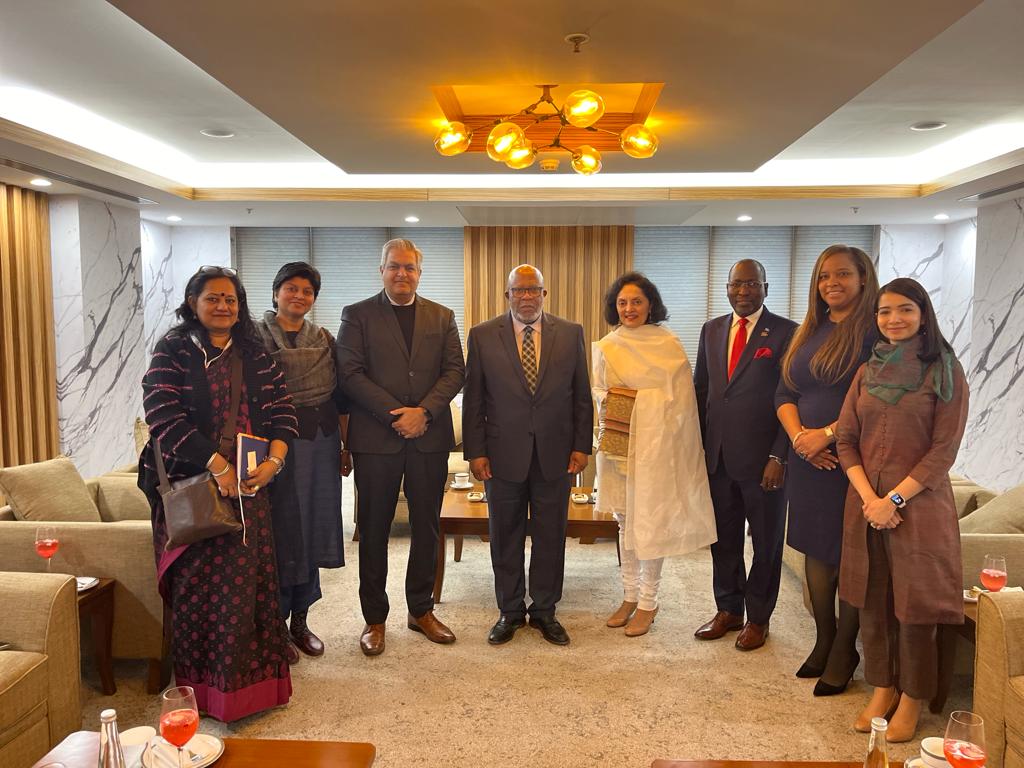 CDRI delegation led by DG @AmitProthi met @UN_PGA in New Delhi yesterday and extended the Coalition's support in integrating disaster risk reduction, climate adaptation and resilience agendas in the UNGA processes. #DRR #resilientinfrastructure #DRI