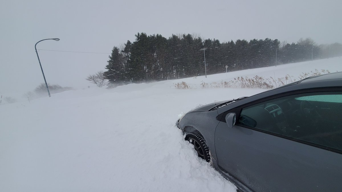 見えない吹き溜まりに突っ込んで終わったwwww