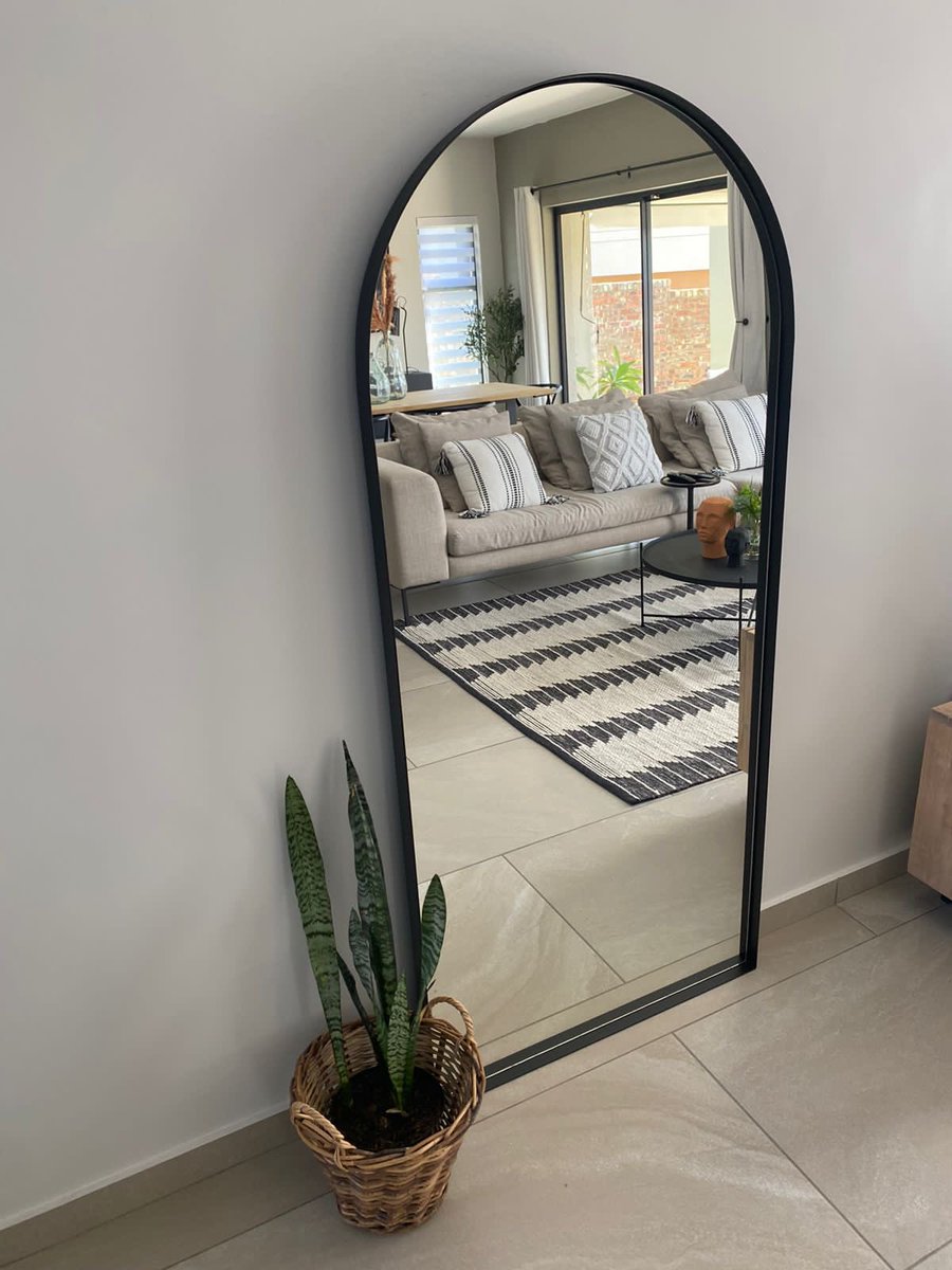 Arch mirror delivered in Sandton.😍 

You choose your size and we design, deliver and install it for you. 🙂 

#CustomMirrors #DSI