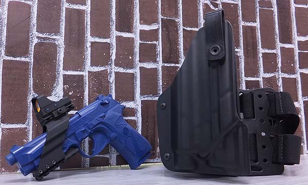 ProshopELITE's tweet image. BLADETECHの各種ホルスターが大特価で店頭にて、発売中です！！一例でUSPコンパクトフルサイズ、サムライエッジバリーバートンモデル等です。お探しだったお客様はこの機会に是非どうぞ♪
＃BLADETECH ＃ホルスター #ブレードテック