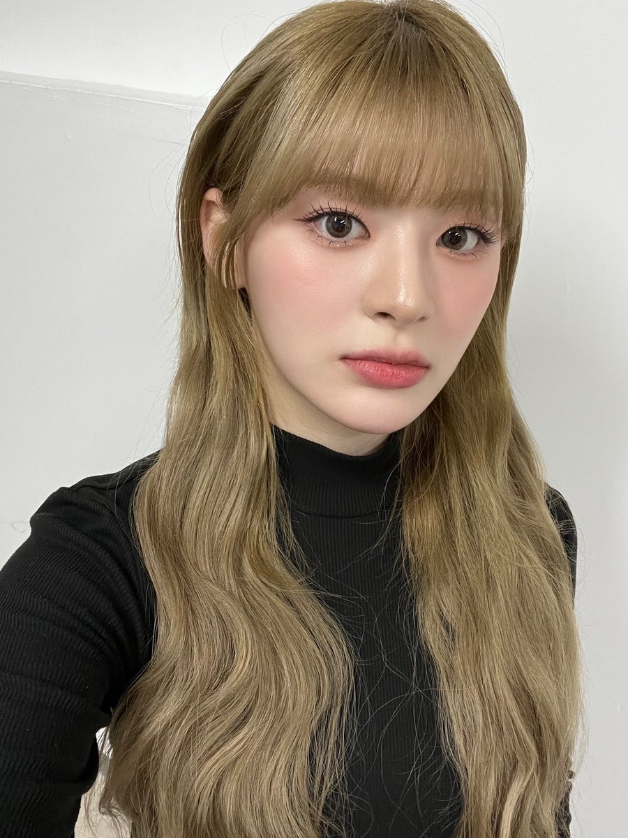 🦊💬
발그레~~😊

#STAYC #스테이씨 #Seeun #세은