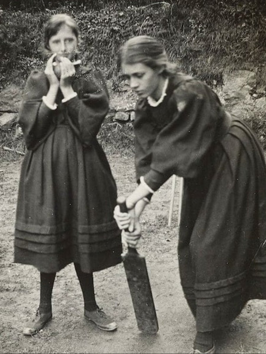 Virginia Woolf, one of the great literary giants of the 20thC, was born on this day in 1882. In this photo from 1894, Virginia appears on the left with her sister, the artist Vanessa Bell playing a straight bat. My especial thanks to <a href="/EJWoolf/">Emma Woolf</a> for the reminder.