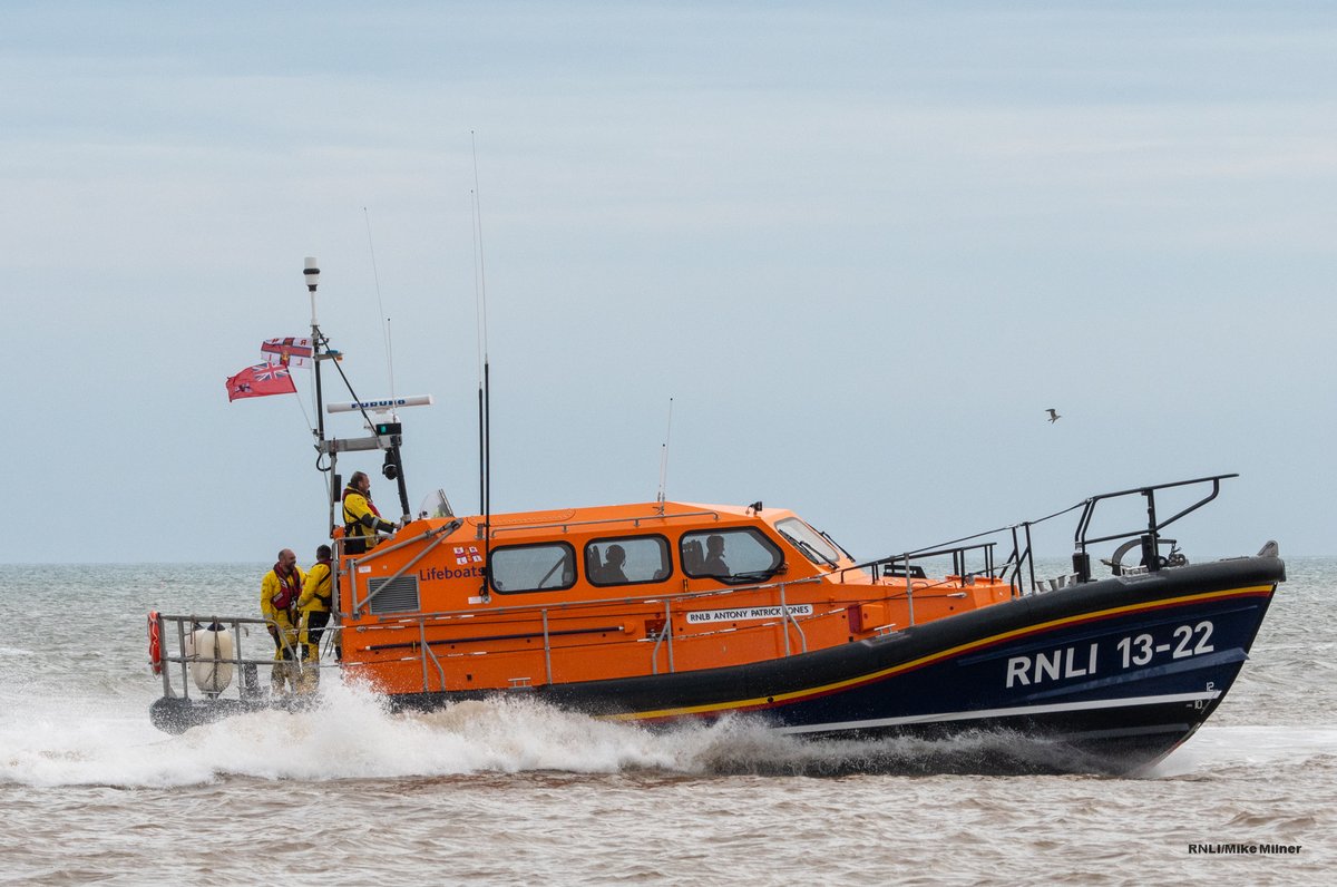 Bridlington's all-weather boat 'Antony Patrick Jones' will be launching on exercise tomorrow morning at approximately 8:45am  and 12:45pm (Saturday 27th January 2024), subject to operational requirements.

#RNLI #volunteering #Lifeboats #Charity #shannonclass #SaveLivesAtSea