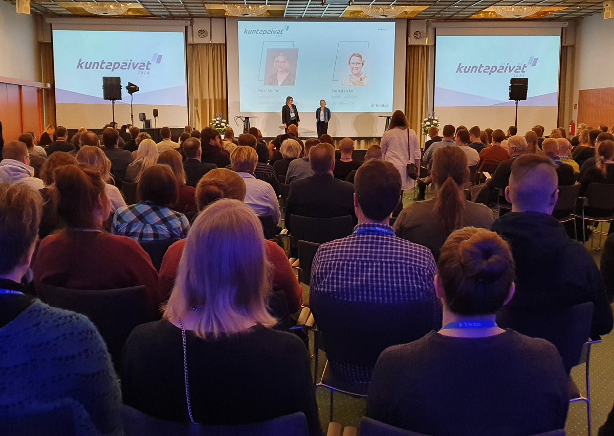 #TKP24 jo hyvässä vauhdissa Hämeenlinnassa. Ohjelmassa kuulimme kattavan katsauksen rakennetun ympäristön tietojärjestelmän kehitystilanteesta, keväällä 2024 avautuvista palveluista sekä kumppanitestauksen etenemisestä. Kiitos kaikille esiintyjille!