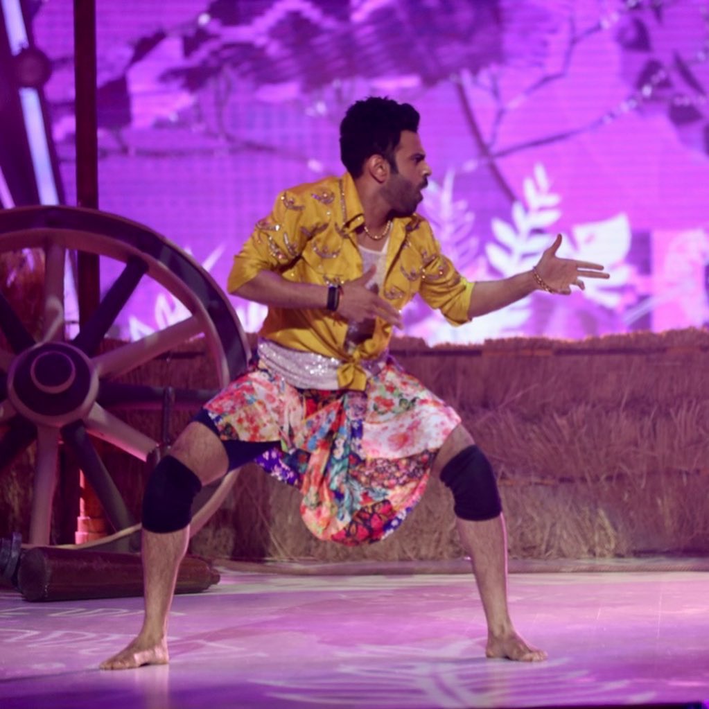 Sreeram_singer's tweet image. Guess this week’s performance ?
#src #sreeramachandra #jhalakdikhlajaa 
I’m excited, are you?