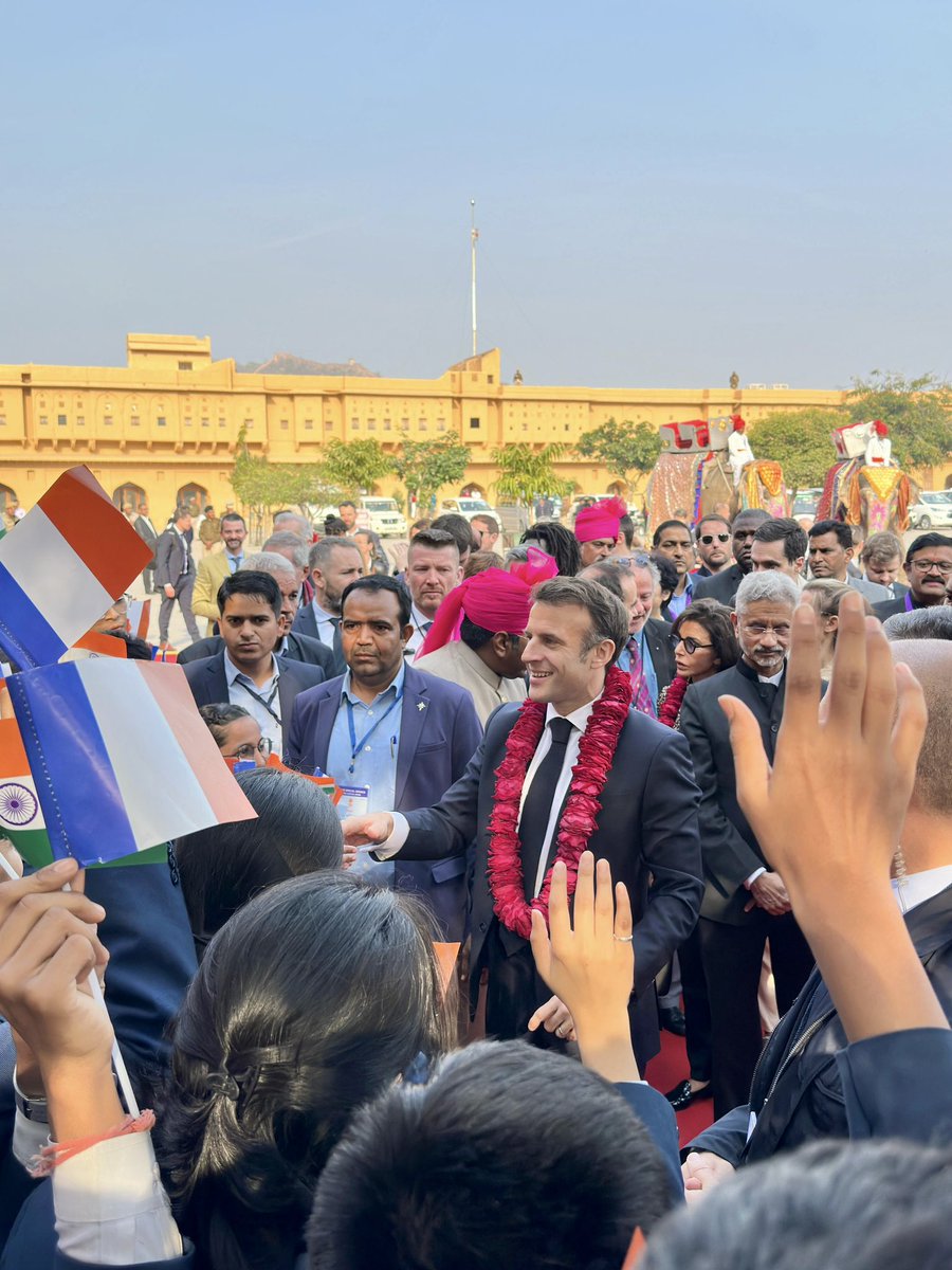 FranceinIndia tweet picture