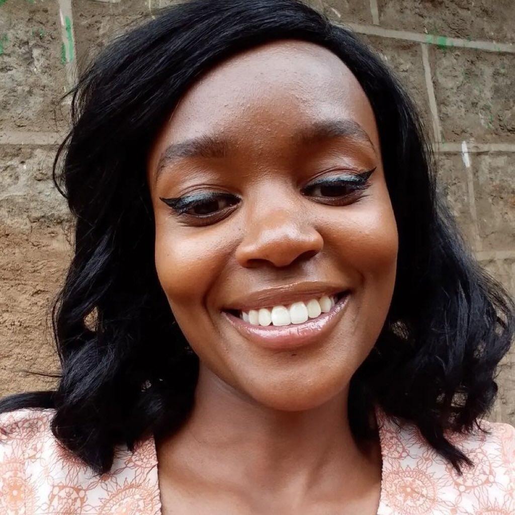 This is Grace Wangari, 24years old.

On the night of 20th January this year,the police on foot patrol heard screaming around the Uncle Sam area of  Githurai 44, they immediately responded. They found that after a misunderstanding, 1/

#TotalShutDownKE