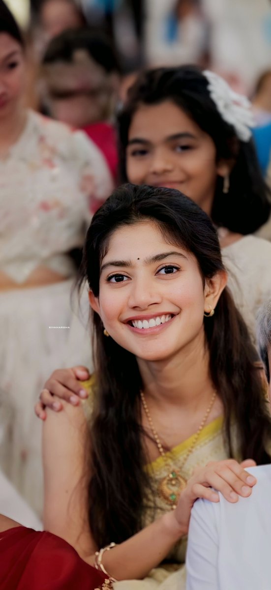 SivaHarsha_23's tweet photo. Sai Pallavi ✨🤍 #SaiPallavi https://t.co/ZDMP6LIaRK