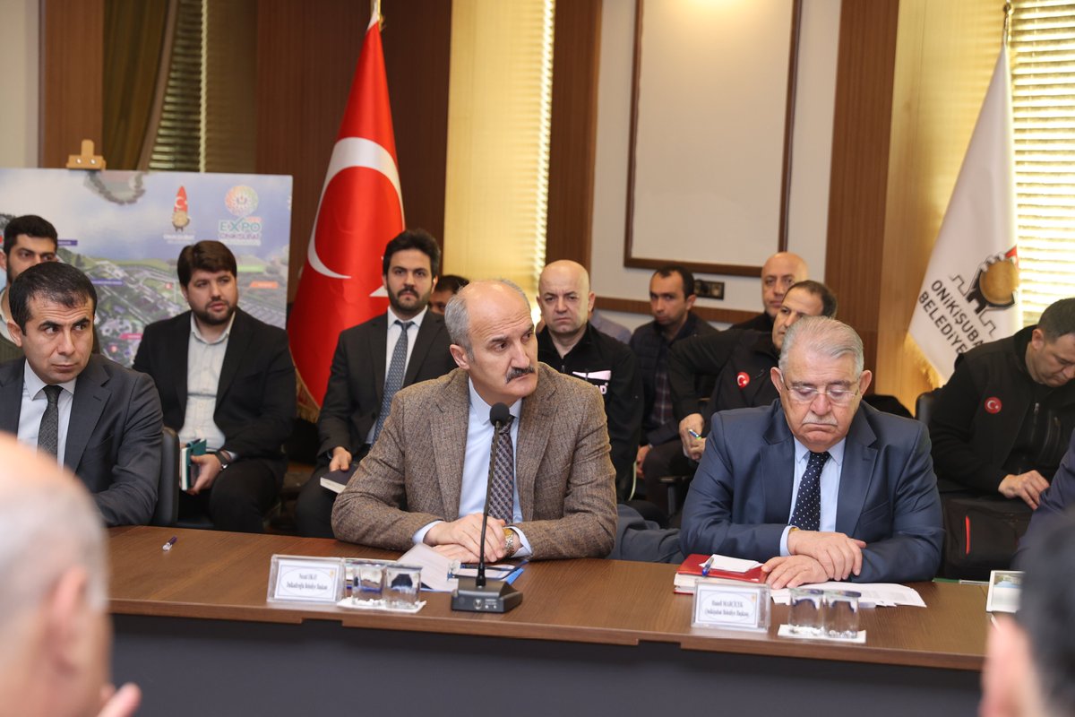İçişleri Bakan Yardımcımız Sn. Münir Karaloğlu başkanlığında; Valimiz Sn. Mükerrem Ünlüer, B. B. Başkanımız, Kaymakamlarımız ve Paydaş Kurum Yetkililerimizin katılımlarıyla Afet Koordinasyon ve Değerlendirme Toplantımızı gerçekleştirdik.

Kura çekimleri yapılacak afet