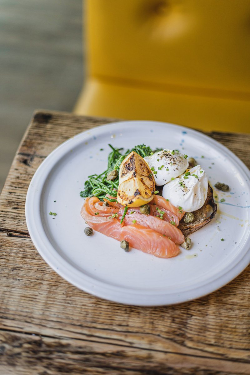 T H E S C A N D I N A V I A N 🍳 Smoked salmon from @Macneils1 cut nice and thick, seasonal greens from one of our local growers, 2 poached Hollowdene hens' eggs and capers served on our porridge bread! Breakfast served 7 days a week 9- 11.30am in Ludlow and Shrewsbury!