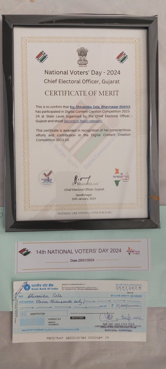 ચીફ ઈલેકટોરલ ઑફિસ, ગૂજરાત દ્વારા ડિજીટલ કન્ટેન્ટ કોમ્પિટીશનમાં ભાવનગરનાં ૭ વર્ષના શિવાનીબા ઝાલાનો વિડિઓ પસંદગી થતાં રાજ્ય કક્ષાએથી બીજા નંબરે આવતા ગૂજરાત રાજ્યના રાજ્યપાલશ્રીની હાજરીમા આજ રોજ શ્રી અશોક પટેલ જોઇન્ટ ચીફ ઈલેકટોરલ ઑફિસર દ્વારા સન્માન થયું..