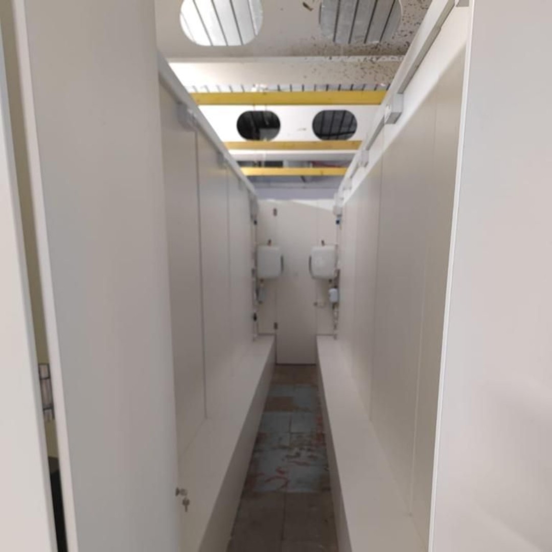 washroom_tweets's tweet image. 🛠️ We've implemented a cutting-edge 'plug and play' modular system for temporary site WCs, all done offsite.
Adaptability is key, and this modular system can be customised to meet any requirement. #ModularSystem #OffsiteConstruction #CuttingEdge