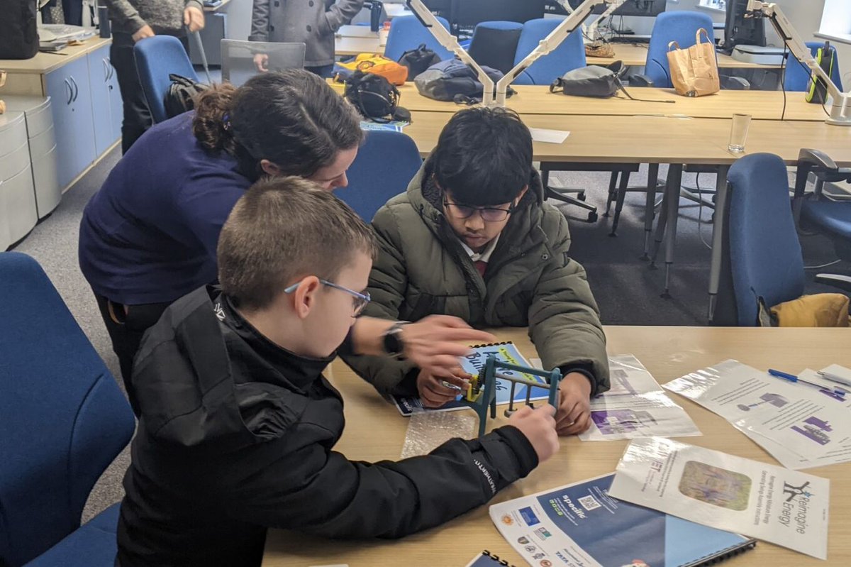 We had a busy day in the #ActiveOffice last week! We welcomed pupils from @MSPSCardiff for some #RAEngIngenious outreach activities learning about our active buildings and #CleanEnergy.

Thanks to <a href="/RAEngNews/">Royal Academy of Engineering</a>, <a href="/EngineeringCU/">Cardiff University Engineering</a>, <a href="/SarahJanePotts2/">Dr Sarah-Jane Potts</a>, @JonElvins  &amp; @MSPSMrsAziz