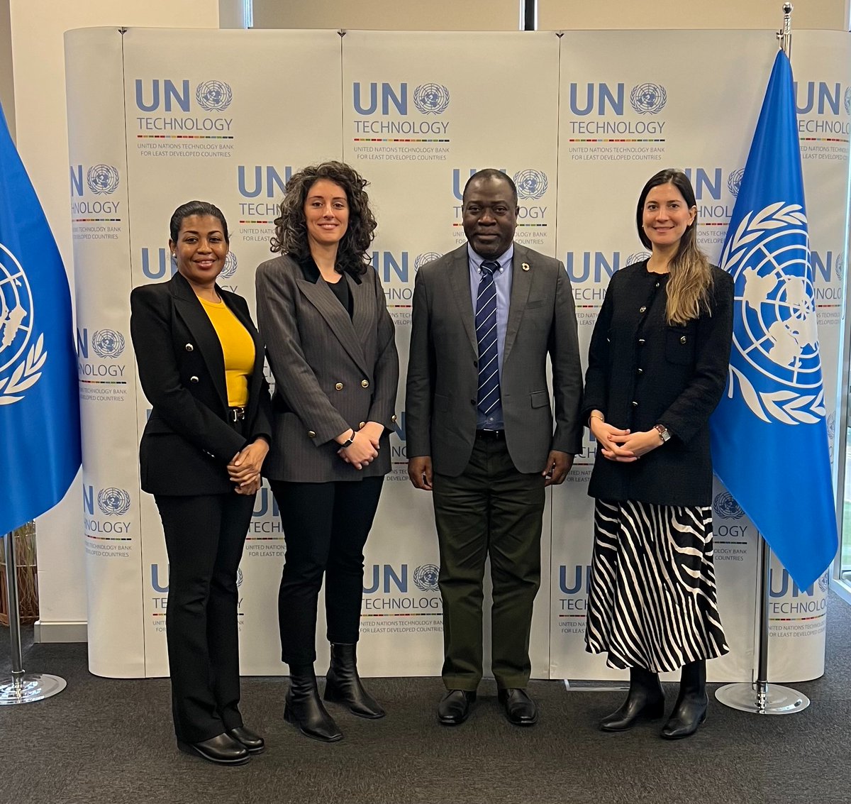 UNTechBank's tweet photo. We were honored to host Mr. Babatunde Ahonsi @AhonsiBA, UN Resident Coordinator of @UN_Turkiye 🇹🇷 at the @UNTechBank today. We briefed the RC on our STI work in the 4⃣5⃣ #LDCs and discussed areas to strengthen collaboration and partnership with @UN_Turkiye https://t.co/2ZfrNUo2y0