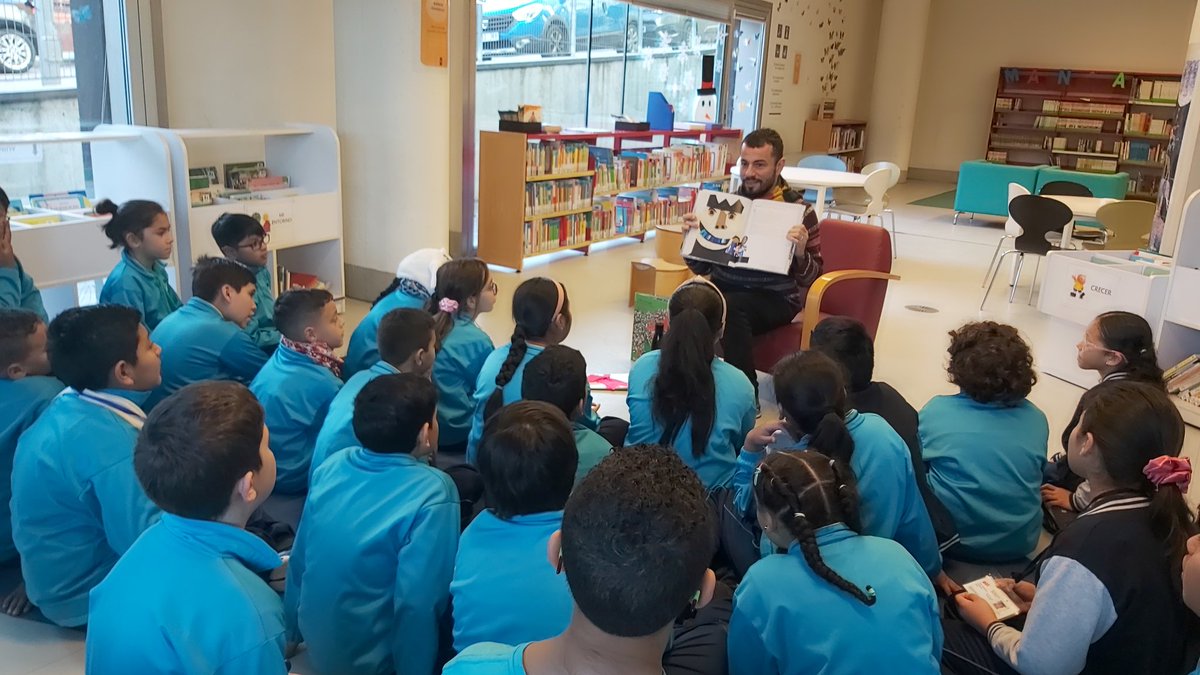 ALVARO_ARCI's tweet photo. Actividad en la Biblioteca Luis Rosales https://t.co/seRON1WNHh