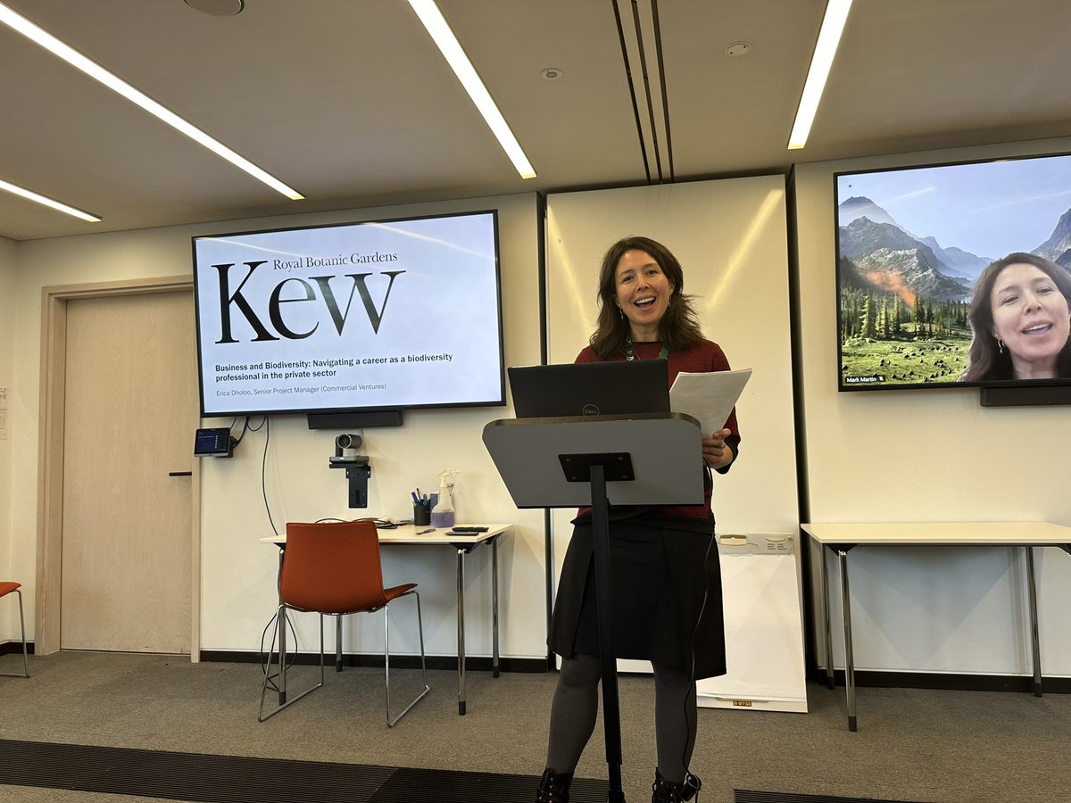 I had an amazing time giving a talk at @kewgardens about tropical forest and resilience, thanks to the amazing @Carolina_Tovar1 and the Ecosystems Stewardship team! @KewScience