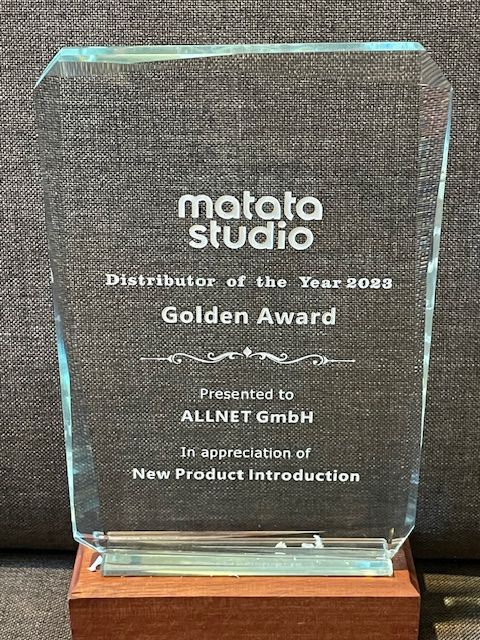 ALLNET wurde von @MatataStudioEDU auf der BETT 2024 in London mit einem Golden Award als Distributor of the Year 2023 ausgezeichnet! Vielen Dank an das Team von MatataStudio für diese Auszeichnung, sowie an unsere Partner für Ihr Vertrauen. ☺️

#DistributorOfTheYear2023