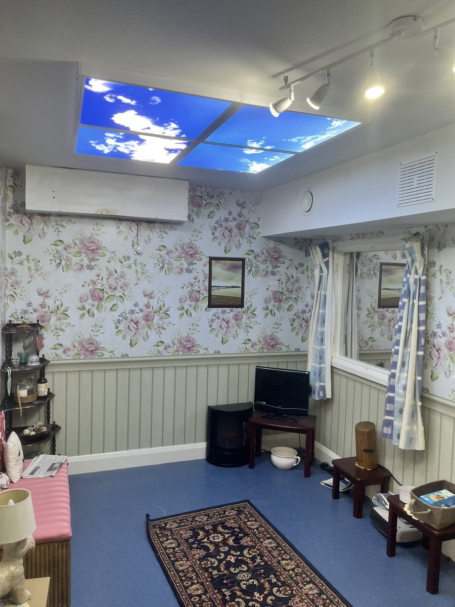Amanda Jones (@amandajayne1975) on Twitter photo Our fantastic state of the art facilities training our future healthcare nursing students . Educating around dementia care and reminiscence therapy! <a href="/AberUni/">Aberystwyth University</a> <a href="/HEC_CAGI/">Healthcare Education Centre- Addysg Gofal Iechyd</a> <a href="/NeilNfg/">Neil Glasser</a> @HEIW_NHS Our fantastic state of the art facilities training our future healthcare nursing students . Educating around dementia care and reminiscence therapy! <a href="/AberUni/">Aberystwyth University</a> <a href="/HEC_CAGI/">Healthcare Education Centre- Addysg Gofal Iechyd</a> <a href="/NeilNfg/">Neil Glasser</a> @HEIW_NHS