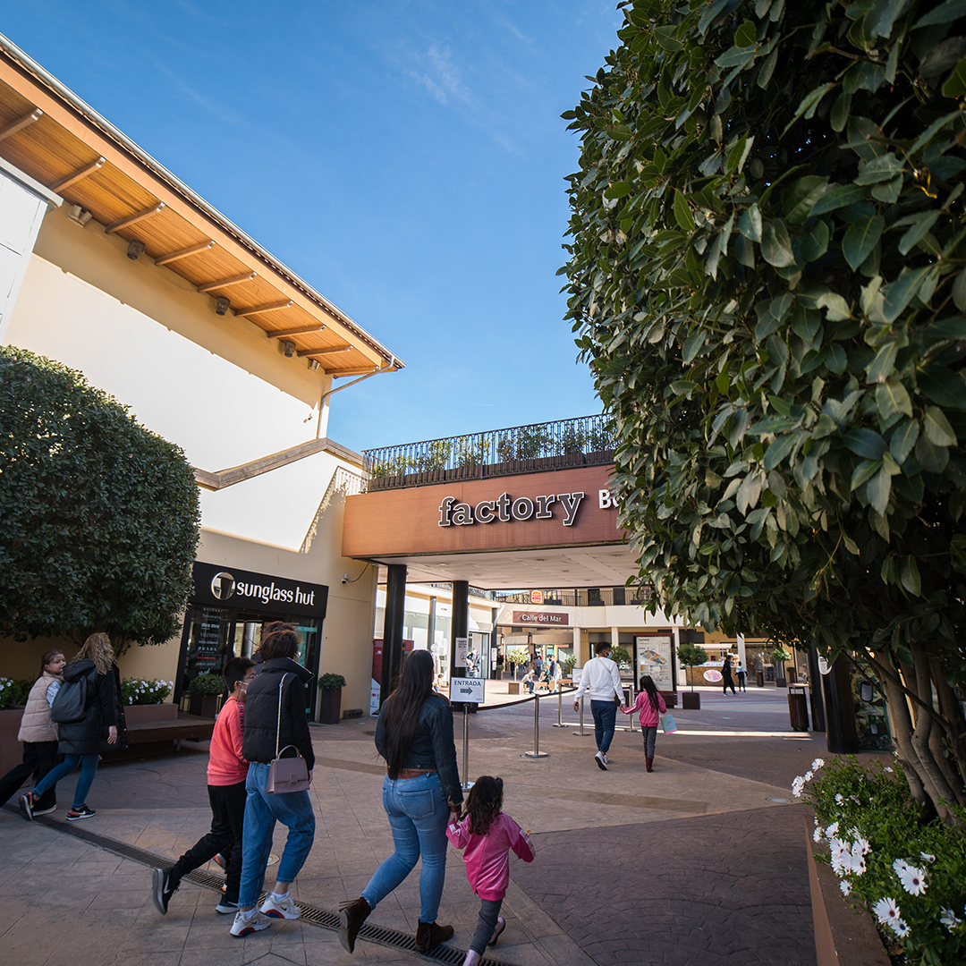 📢 Hoy es #SuperJueves en <a href="/FactoryBonaire/">Factory Bonaire</a>🎉

🗓️ Seguro que los últimos jueves del mes se han convertido en una fecha clave en tu calendario.

En nuestras historias te contamos los descuentazos que podrás encontrar hoy en <a href="/FactoryBonaire/">Factory Bonaire</a>, ¡toma nota! 📝