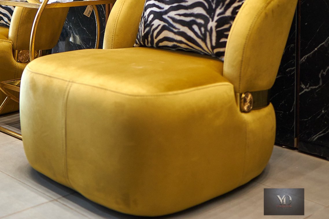 yakdecor's tweet photo. A matter of natural elegance.
Soft and enveloping volumes effortlessly interpreting residential and hospitality contexts: play with the elements, materials and colours of our DERRICK seating system to create ideal intimate and convivial spaces, and discover more at the link in bi https://t.co/PzQjJSSLfx