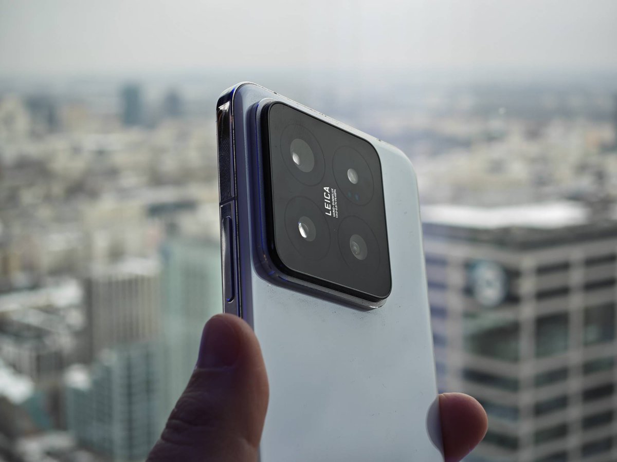 TECHNOSenior1's tweet image. Xiaomi #14Pro, najnowszy flagowy model z serii Xiaomi 14, zachwycił nas swoimi niezwykłymi funkcjami fotograficznymi - w naszym katalogu znajdziecie pierwsze zdjęcia zrobione tym telefonem w Polsce - i eleganckim designem.
@XiaomiPL 
wp.me/par2as-1cfz