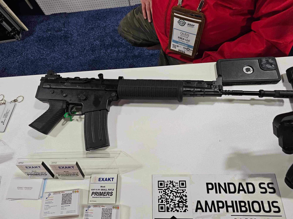 giojaifojsiada's tweet photo. Pindad SS1-C (Civilian) variant SS1 untuk penggunaan sipil 

akhirnya pindad ekspansi ke pasar civilian us koawkoawkowa 🤣 https://t.co/z1MIUvLRMg