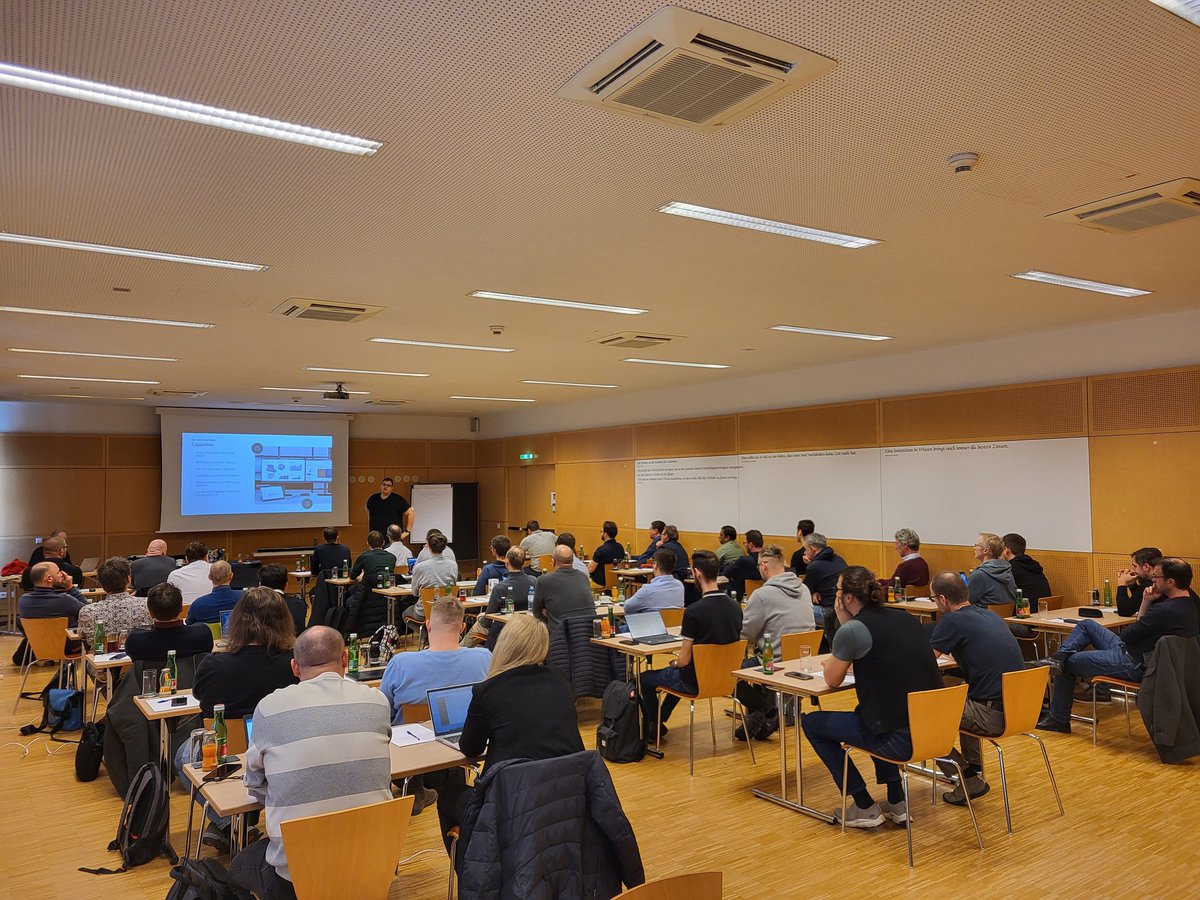 Filip Popović (@filippop_msft) on Twitter photo Enjoying Data Community Austria Day precon with <a href="/SQLStijn/">Stijn Wynants</a> and <a href="/BenniDeJagere/">Benni De Jagere</a>. Benni talking about Microsoft Fabric capacities now!
#microsoftfabric
#datacommunitydayat
linkedin.com/posts/popovicf… Enjoying Data Community Austria Day precon with <a href="/SQLStijn/">Stijn Wynants</a> and <a href="/BenniDeJagere/">Benni De Jagere</a>. Benni talking about Microsoft Fabric capacities now!
#microsoftfabric
#datacommunitydayat
linkedin.com/posts/popovicf…